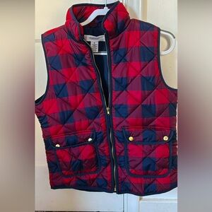 Size medium women’s plain vest